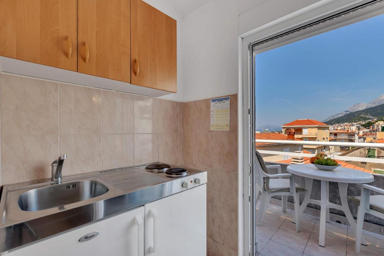 Residence Apartments *