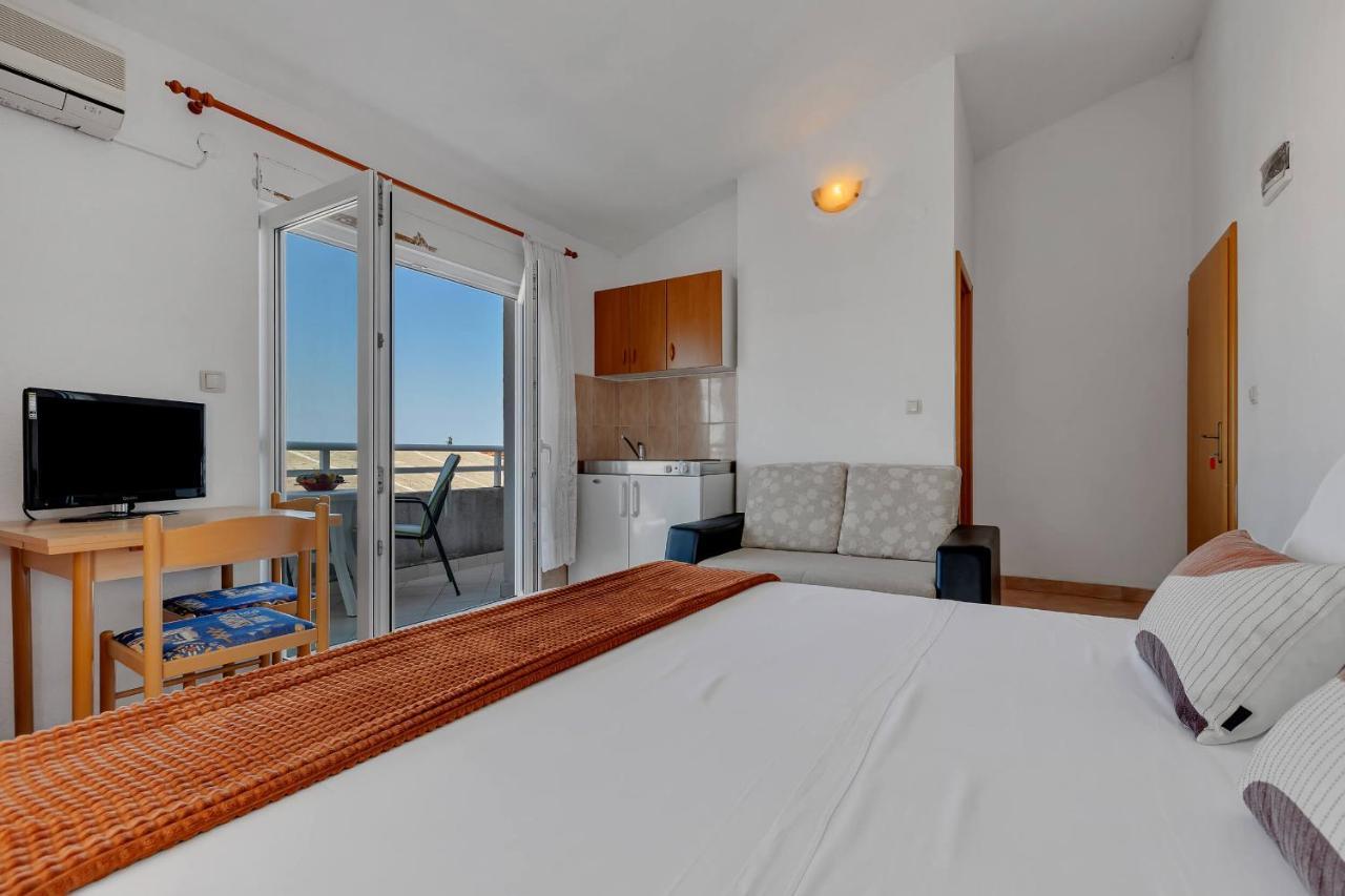 Residence Apartments *