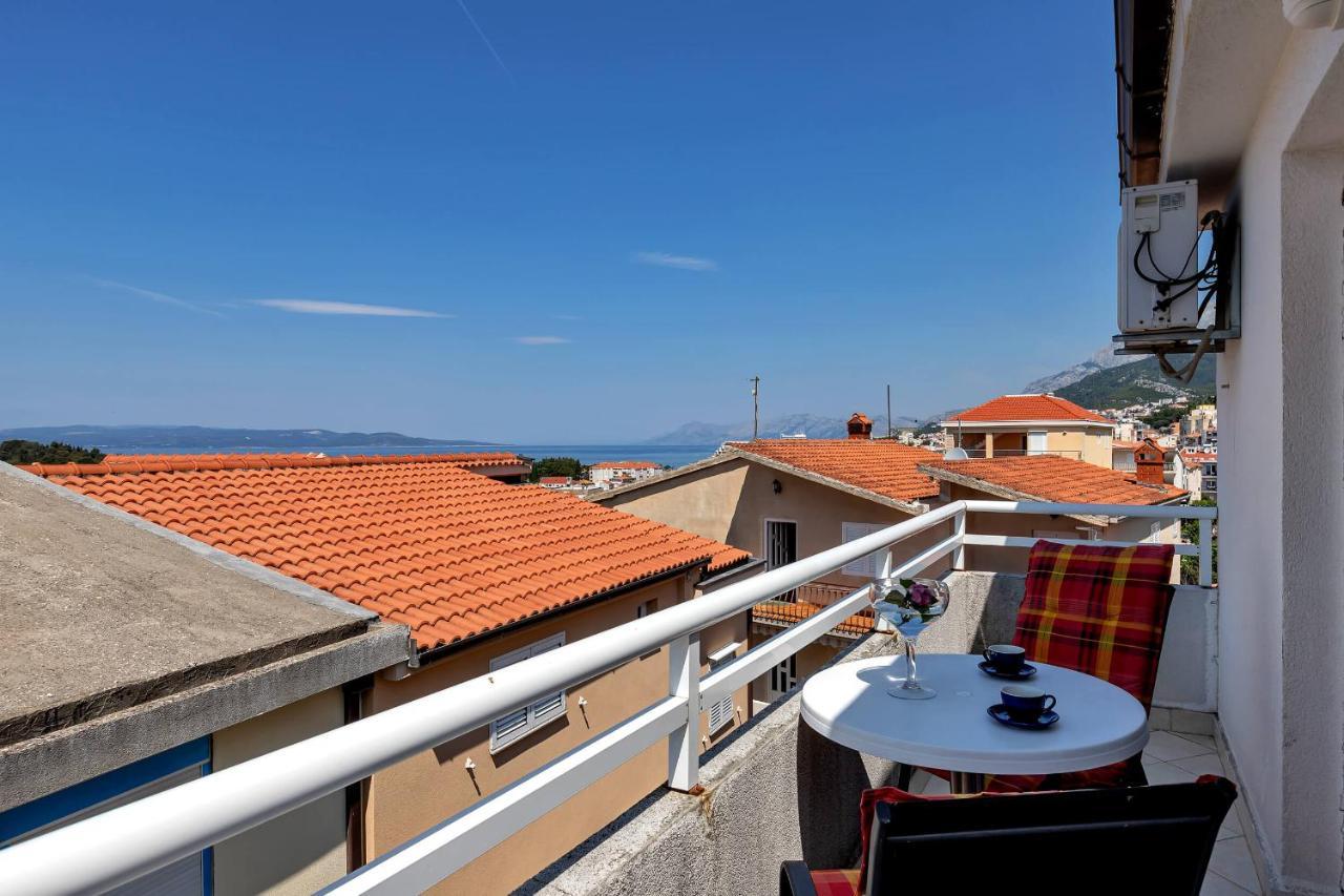 Residence Apartments *
